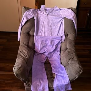 Women’s jogging suit